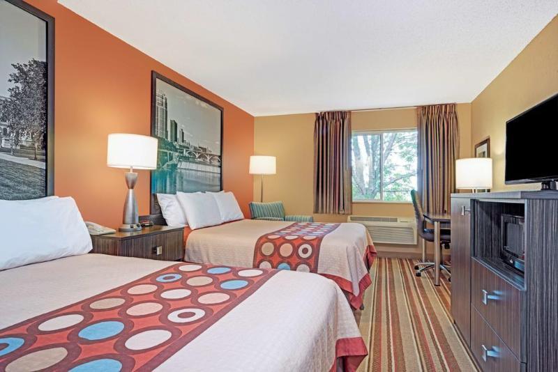 Blaine Town Inn & Suites Екстериор снимка