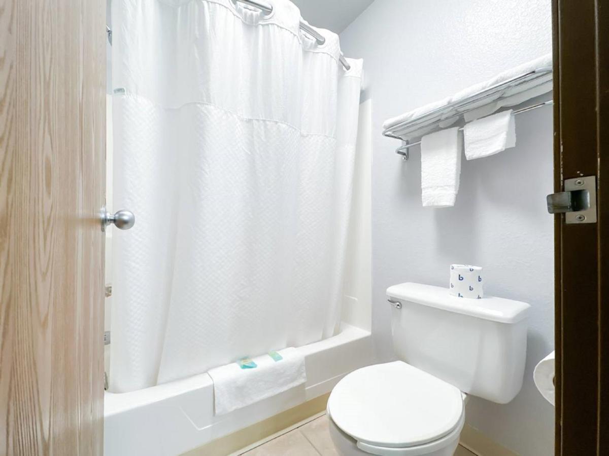 Blaine Town Inn & Suites Екстериор снимка